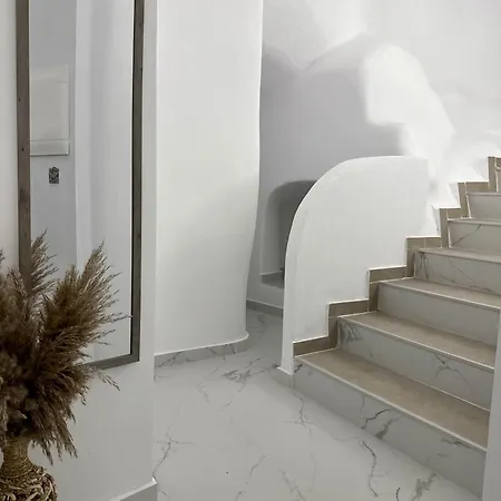 아파트호텔 Petuna Cave 산토리니